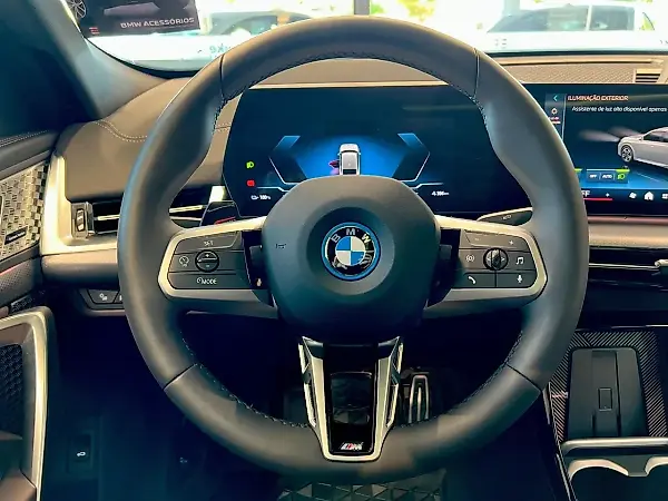 BMW IX2 - Imagem 7