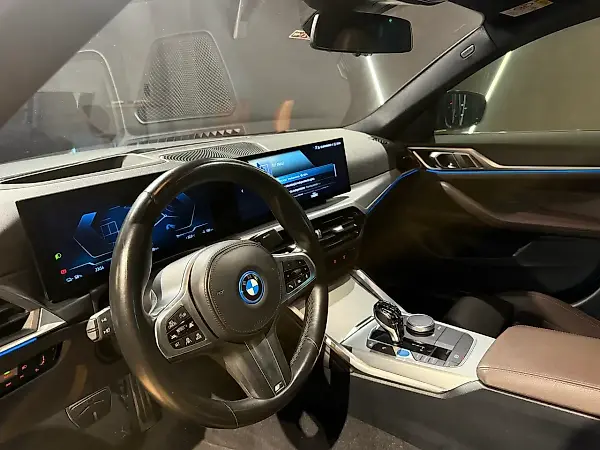 BMW I4 Edrive35 - Imagem 16