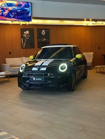Mini Cooper SE - Imagem 1