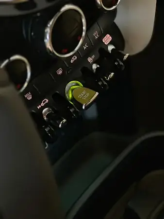 Mini Cooper SE - Imagem 9