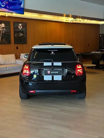 Mini Cooper SE - Imagem 13