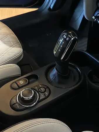 Mini Cooper SE - Imagem 18