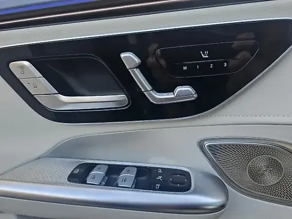 Mercedes Eqe 300 - Imagem 16