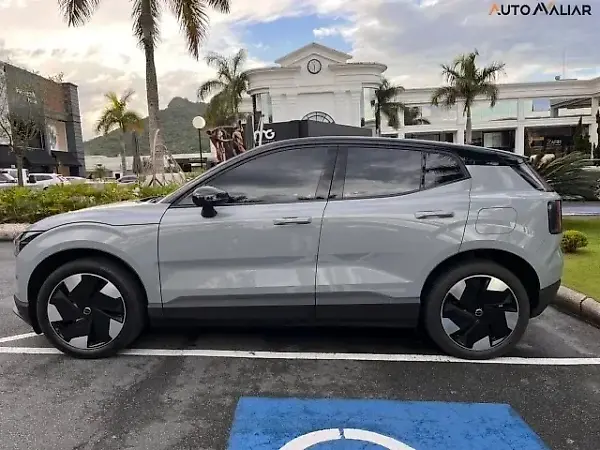 Volvo EX30 - Imagem 4