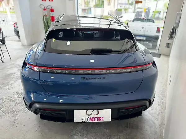 Porsche Taycan - Imagem 19