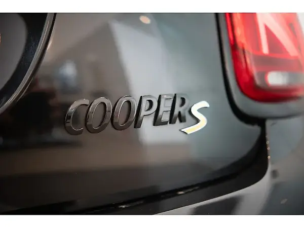 Mini Cooper SE - Imagem 12