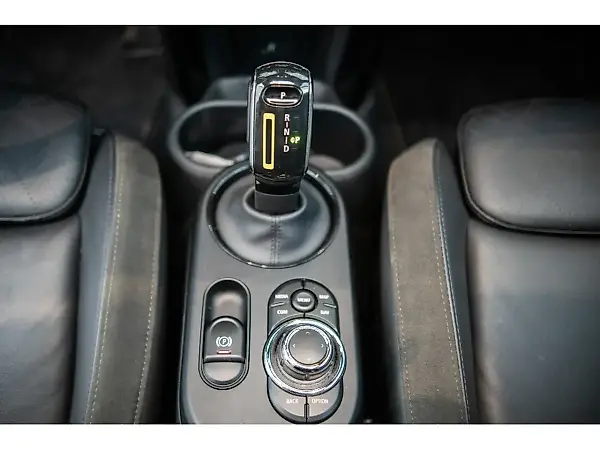 Mini Cooper SE - Imagem 15