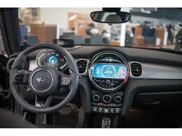 Mini Cooper SE - Imagem 14