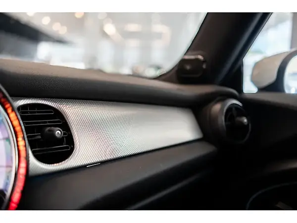 Mini Cooper SE - Imagem 17