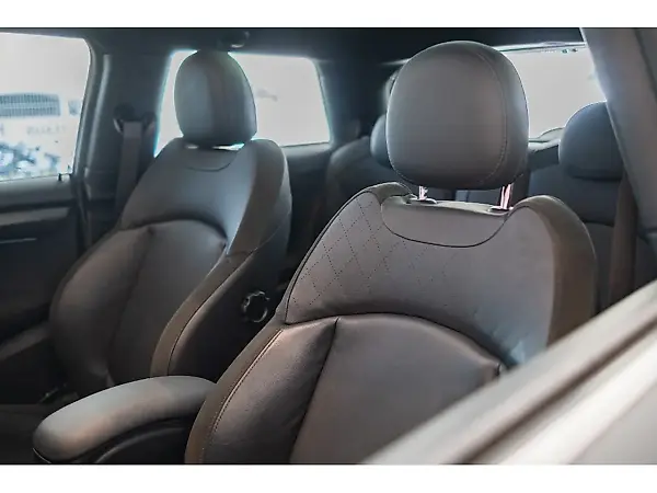 Mini Cooper SE - Imagem 18