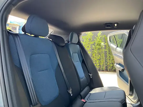 Volvo EX30 - Imagem 13