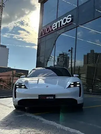 Porsche Taycan - Imagem 2