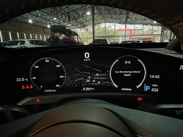 Porsche Taycan - Imagem 5