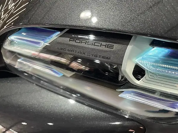 Porsche Taycan - Imagem 13