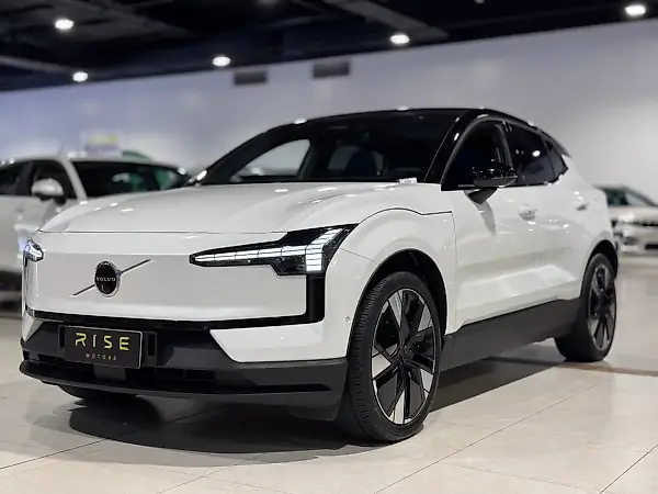 Volvo EX30 - Imagem 2