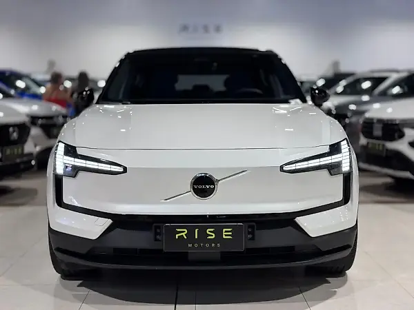 Volvo EX30 - Imagem 3