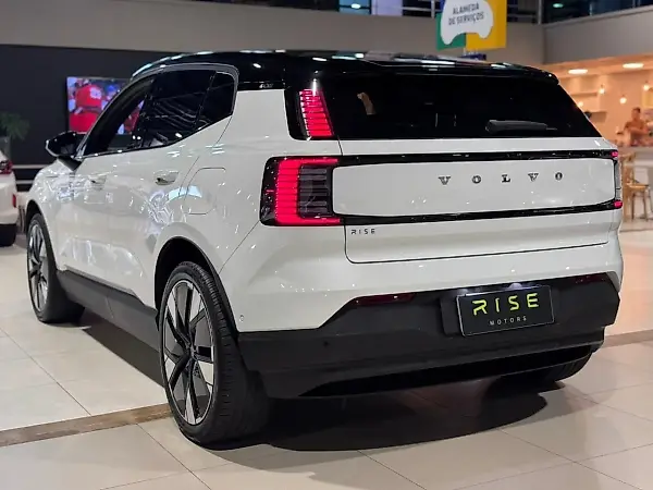 Volvo EX30 - Imagem 7