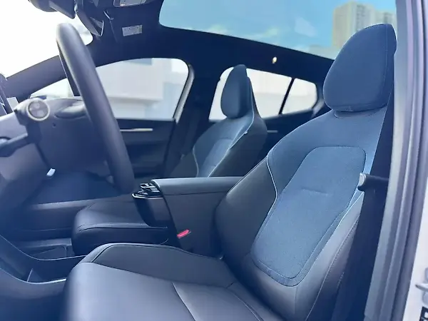 Volvo EX30 - Imagem 12