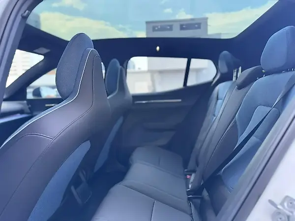 Volvo EX30 - Imagem 17