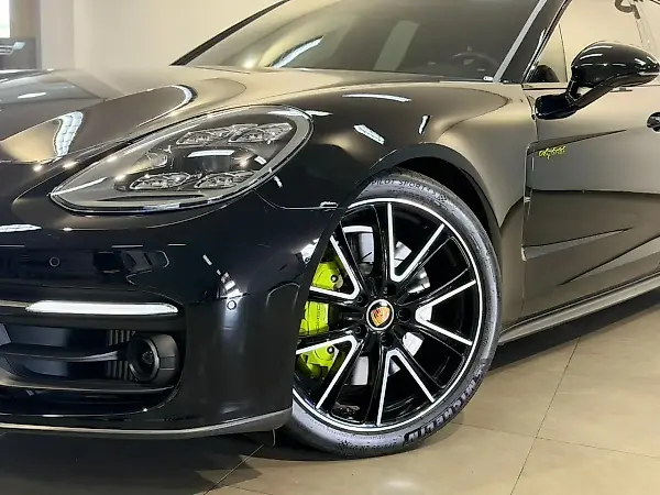 Porsche Panamera 4 E-hybrid - Imagem 4