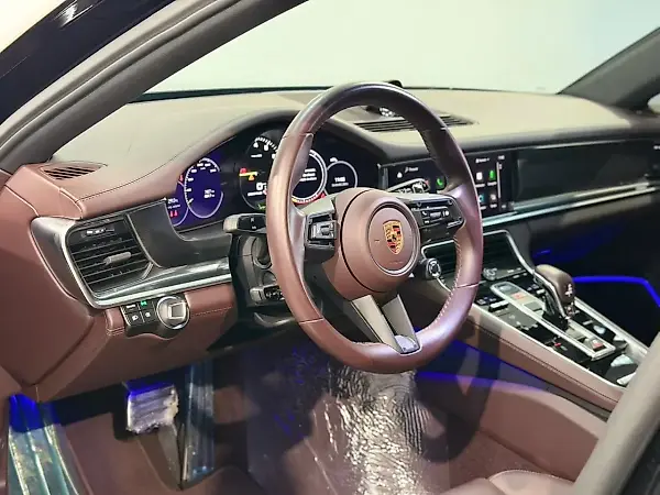 Porsche Panamera 4 E-hybrid - Imagem 6