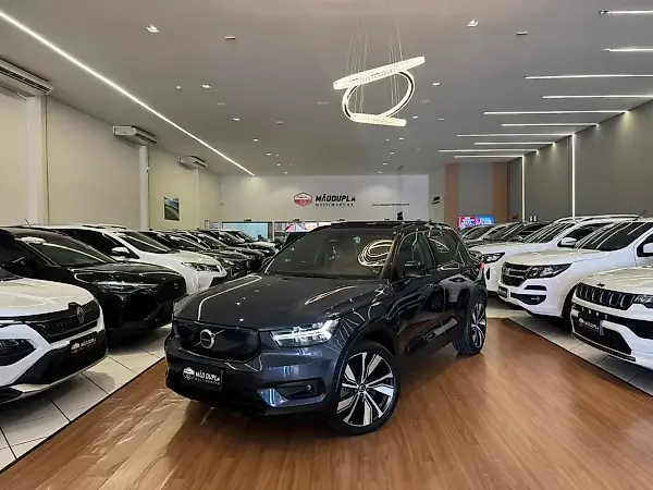 Volvo XC40 - Imagem 1