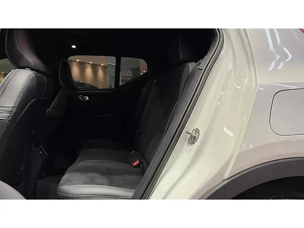 Volvo XC40 Recharge - Imagem 5