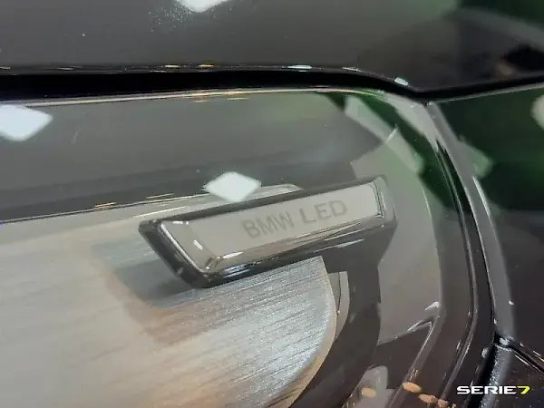 BMW IX1 - Imagem 2