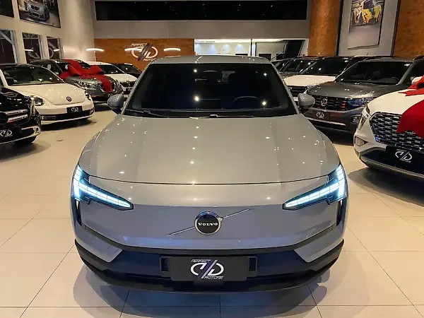 Volvo EX30 - Imagem 2