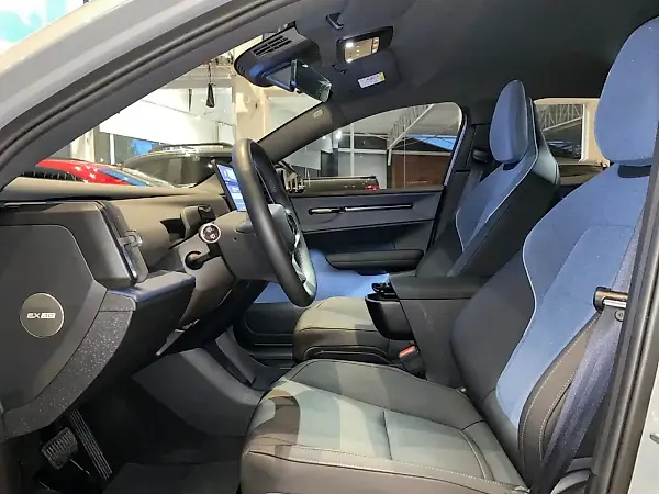Volvo EX30 - Imagem 9