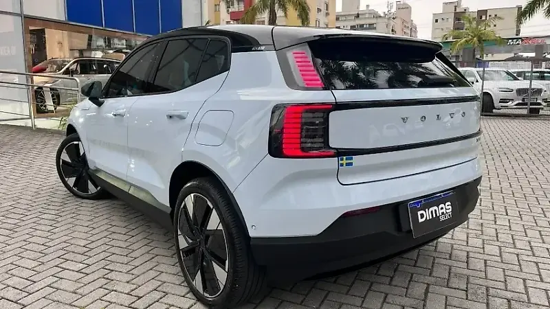 Volvo EX30 - Imagem 6