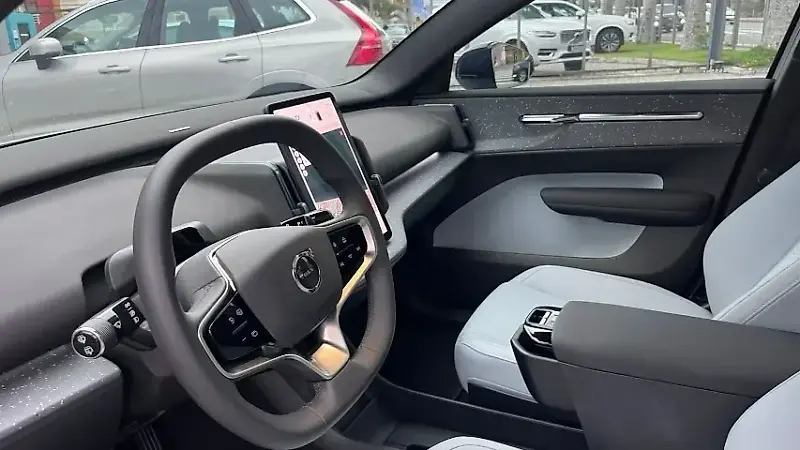 Volvo EX30 - Imagem 8