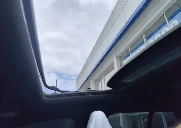 Volvo XC40 Recharge - Imagem 2