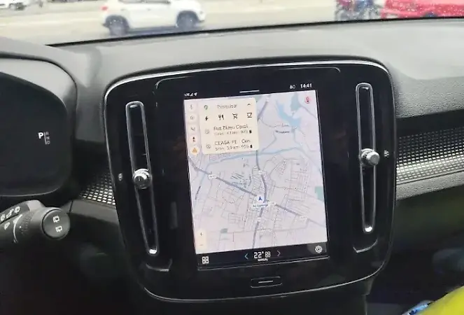 Volvo XC40 Recharge - Imagem 5