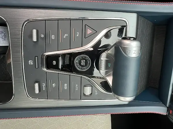 BYD Yuan Plus - Imagem 16