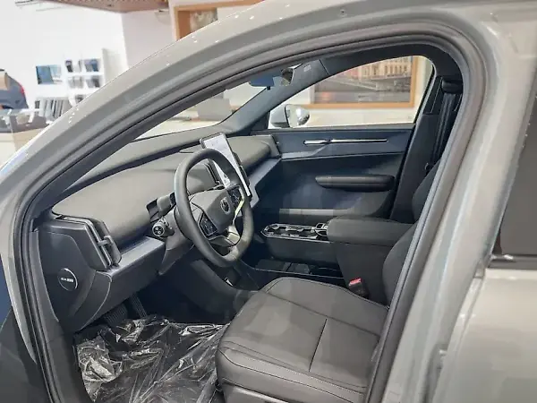 Volvo EX30 - Imagem 7