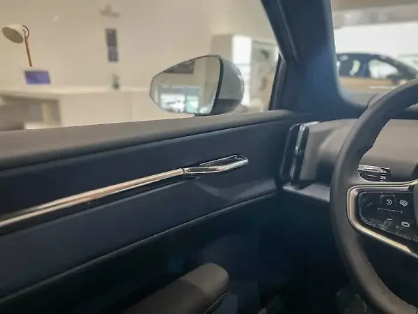 Volvo EX30 - Imagem 10