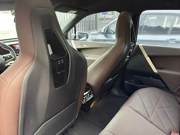 BMW Ix - Imagem 8