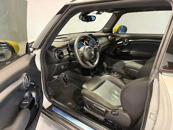Mini Cooper SE - Imagem 7