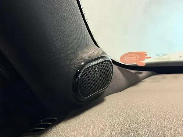 Mini Cooper SE - Imagem 15