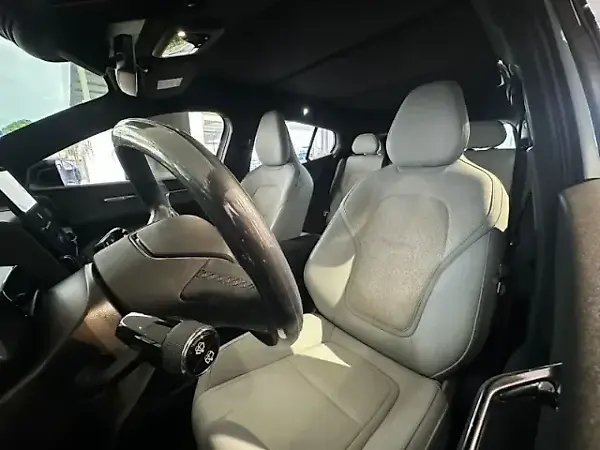 Volvo EX30 - Imagem 6