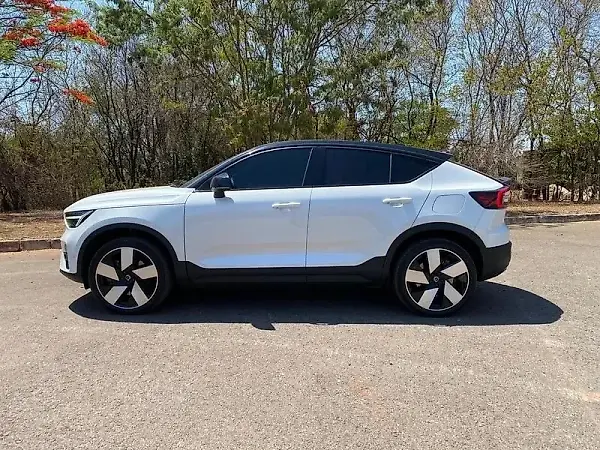 Volvo C40 Recharge - Imagem 4