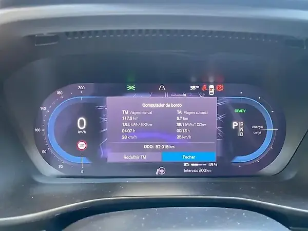 Volvo C40 Recharge - Imagem 12