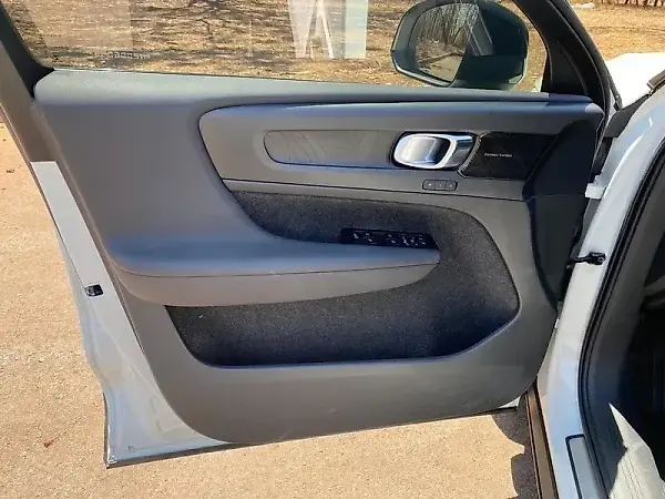 Volvo C40 Recharge - Imagem 18
