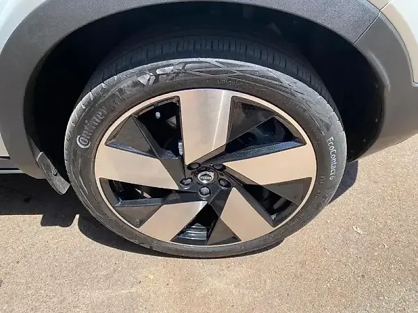 Volvo C40 Recharge - Imagem 19