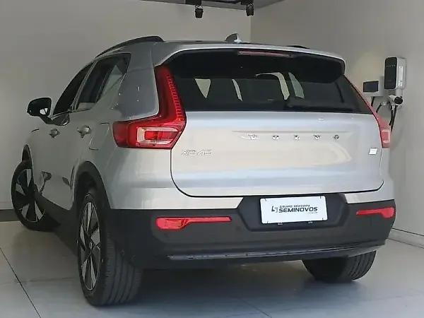 Volvo XC40 Recharge - Imagem 5