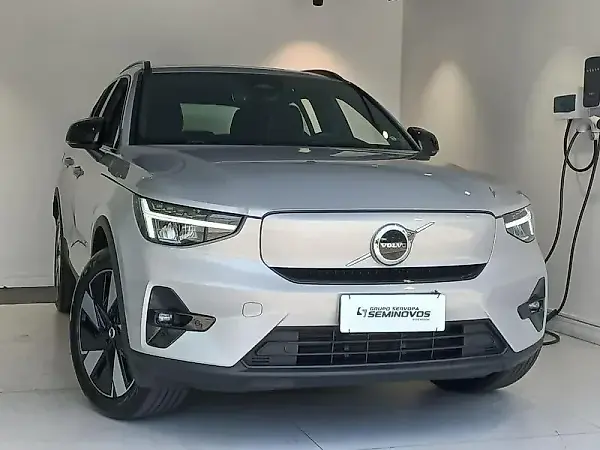 Volvo XC40 Recharge - Imagem 4