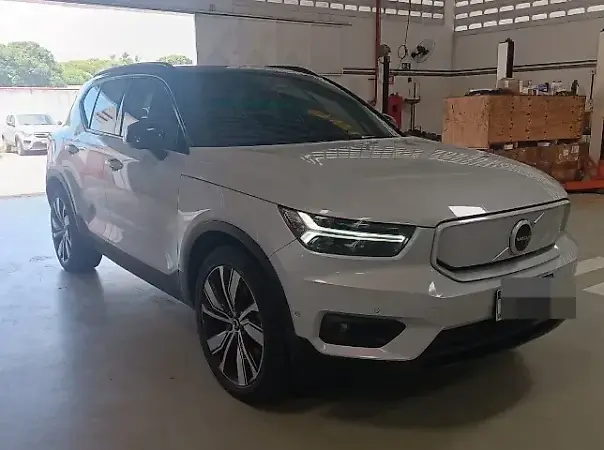 Volvo XC40 Recharge - Imagem 2
