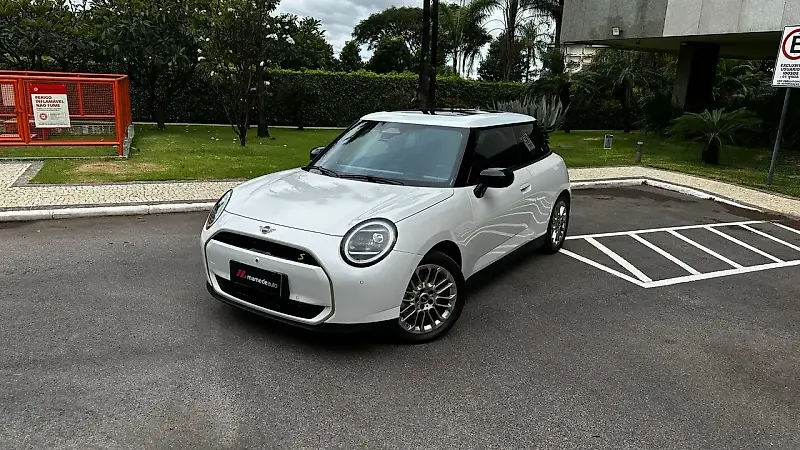 Mini Cooper SE - Imagem 1
