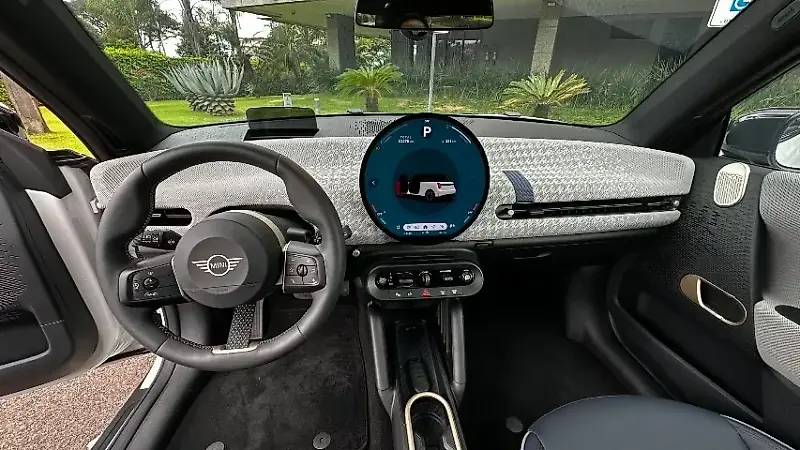 Mini Cooper SE - Imagem 17
